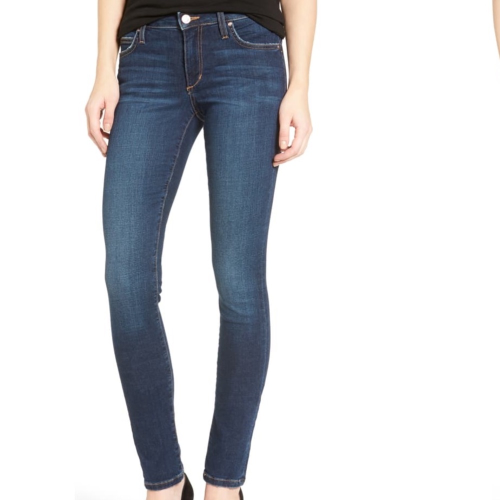 Joe’s Jeans The Honey Curvy Skinny in Tania